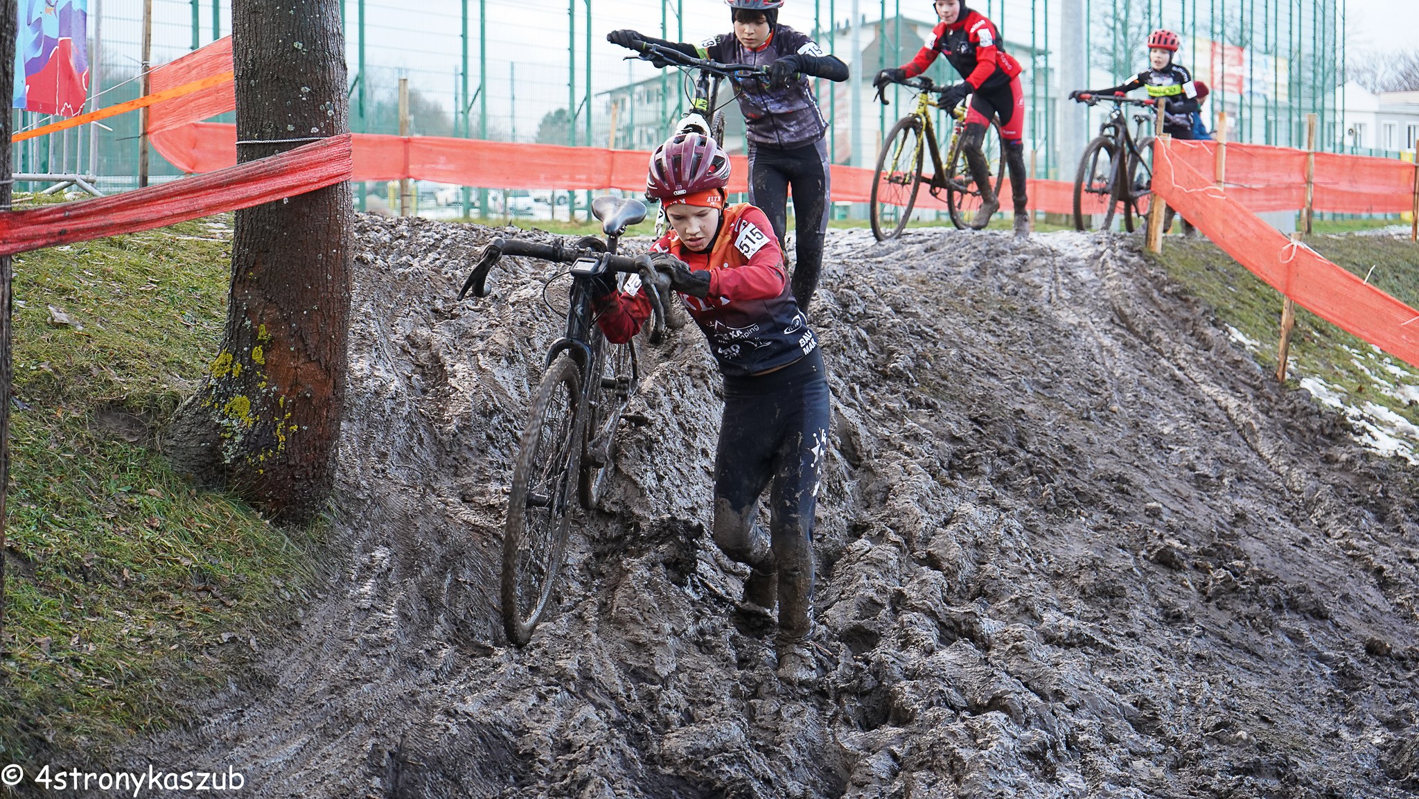 Międzynarodowy Puchar w kolarstwie przełajowym UCI C2 „Dalej Na Północ Rowerem Się Nie Da…” | 16 listopada